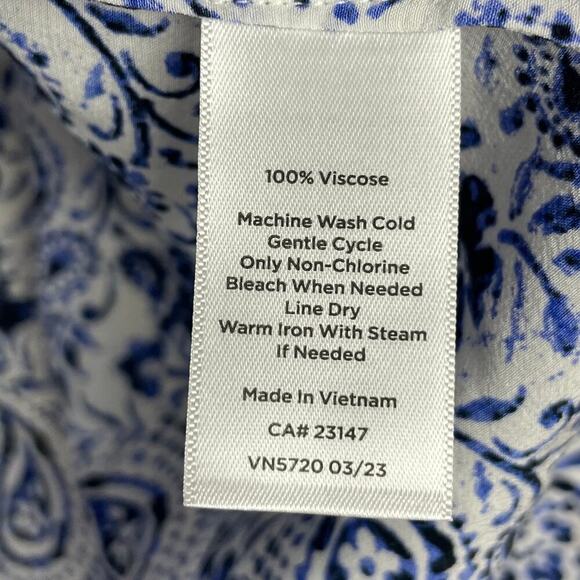 Talbots Women's Sz M Shirt Button Up Paisley White Blue Black Button Long Sleeve - Picture 7 of 7